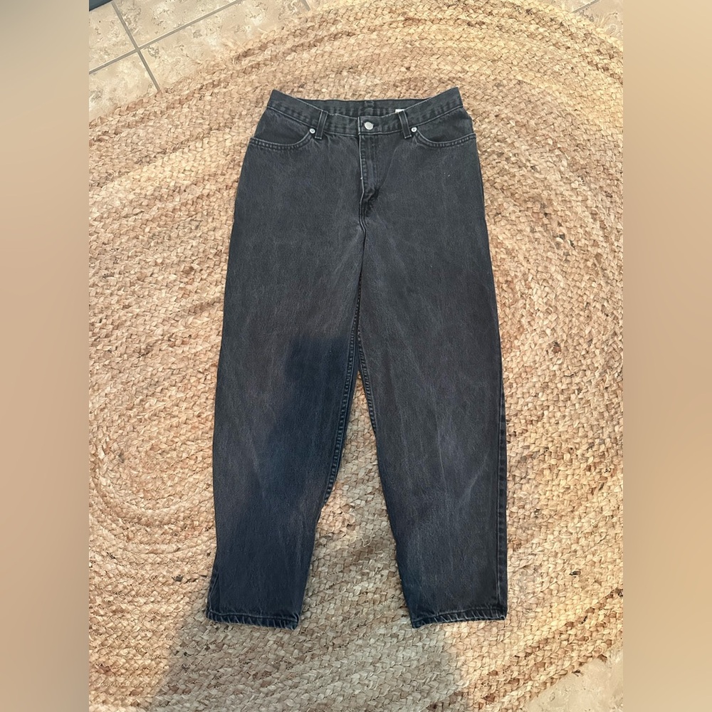BLACK HIGH RISE STRAIGHT JEANS